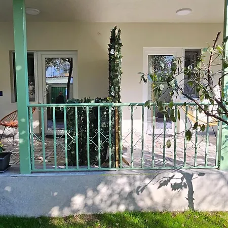 Olive Garden Terracota アパート ティラナ