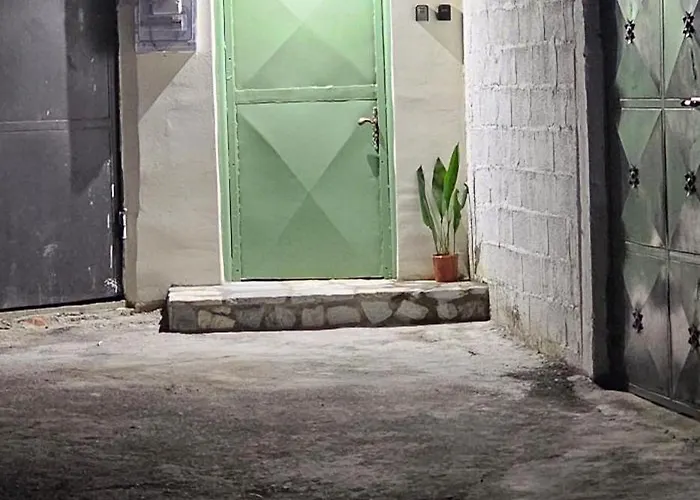 Olive Garden Terracota Tirana