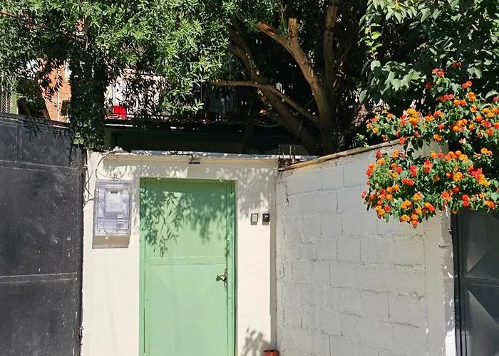 アパート Olive Garden Terracota ティラナ